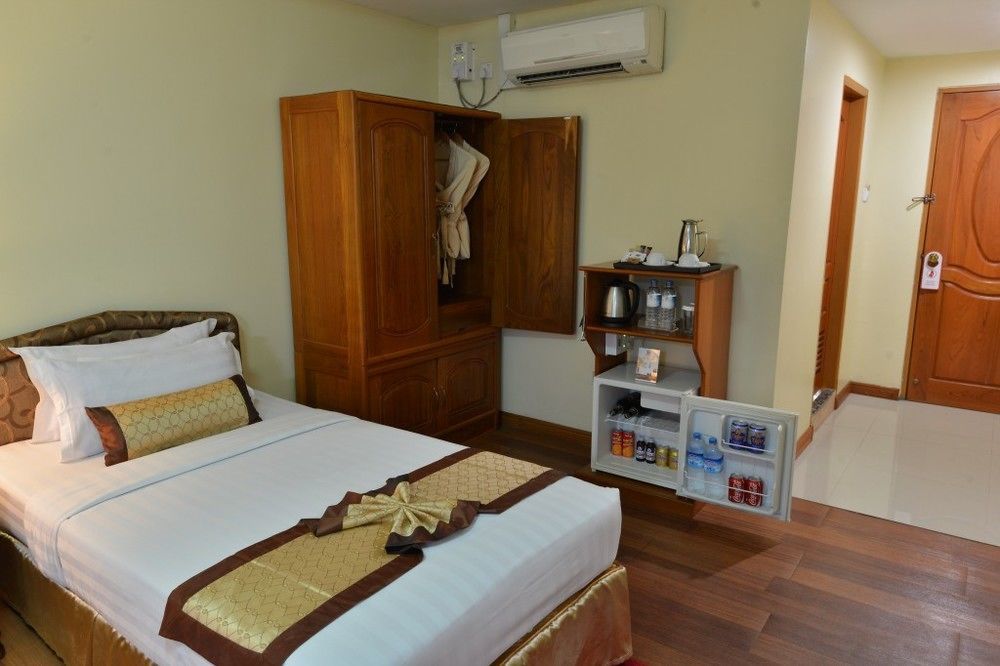 Grand Palace Hotel Rangun Zewnętrze zdjęcie