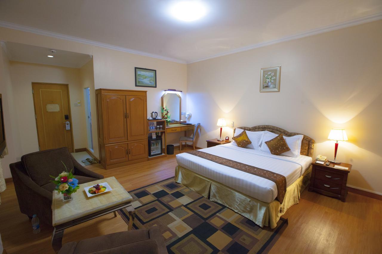 Grand Palace Hotel Rangun Zewnętrze zdjęcie