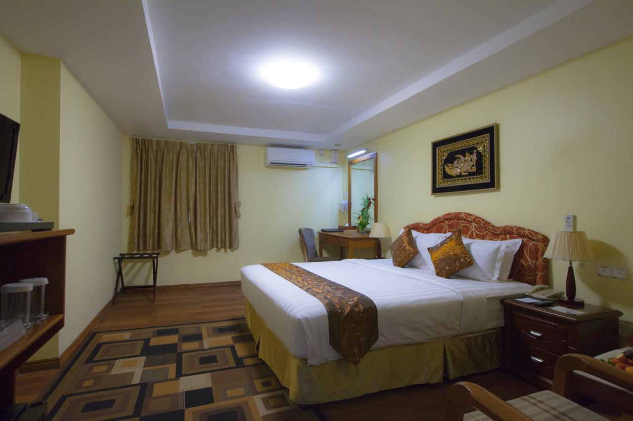 Grand Palace Hotel Rangun Zewnętrze zdjęcie