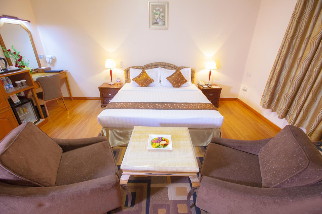 Grand Palace Hotel Rangun Zewnętrze zdjęcie
