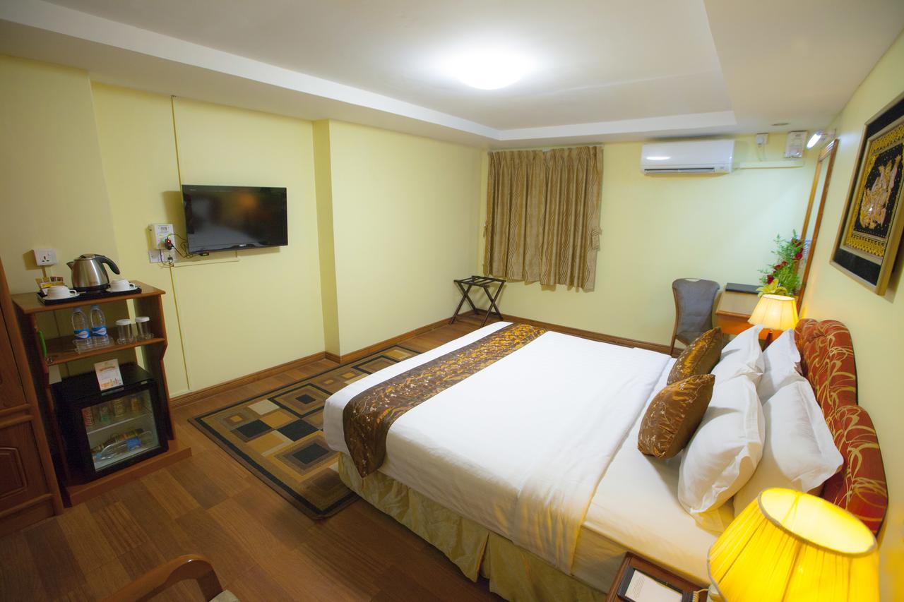 Grand Palace Hotel Rangun Zewnętrze zdjęcie
