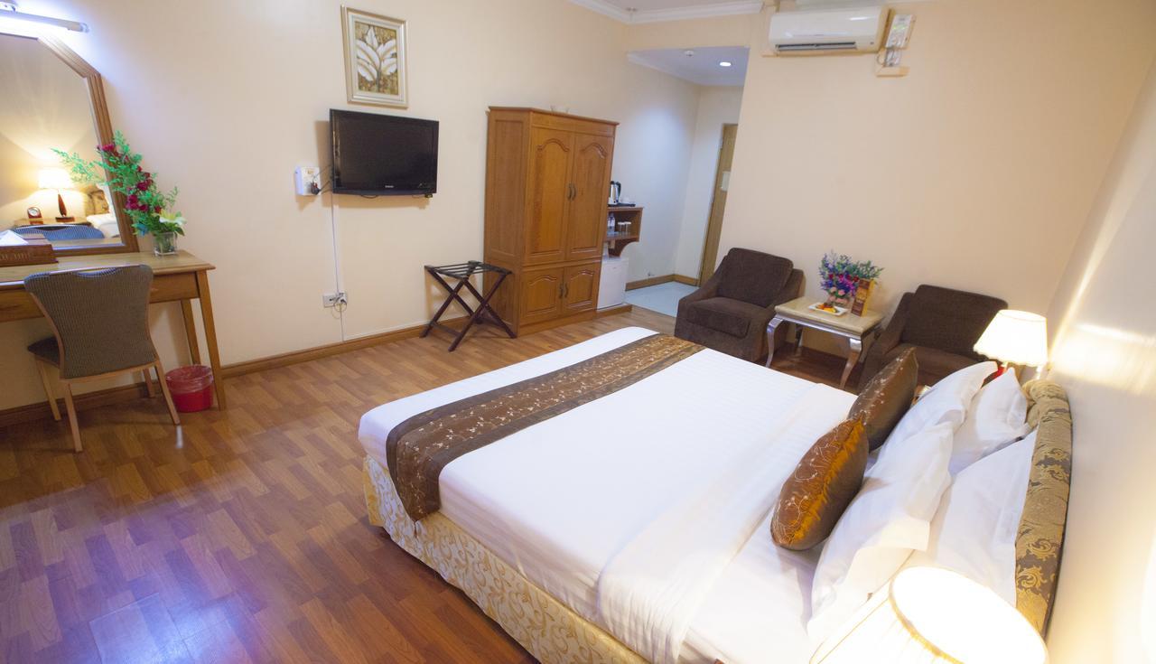 Grand Palace Hotel Rangun Zewnętrze zdjęcie