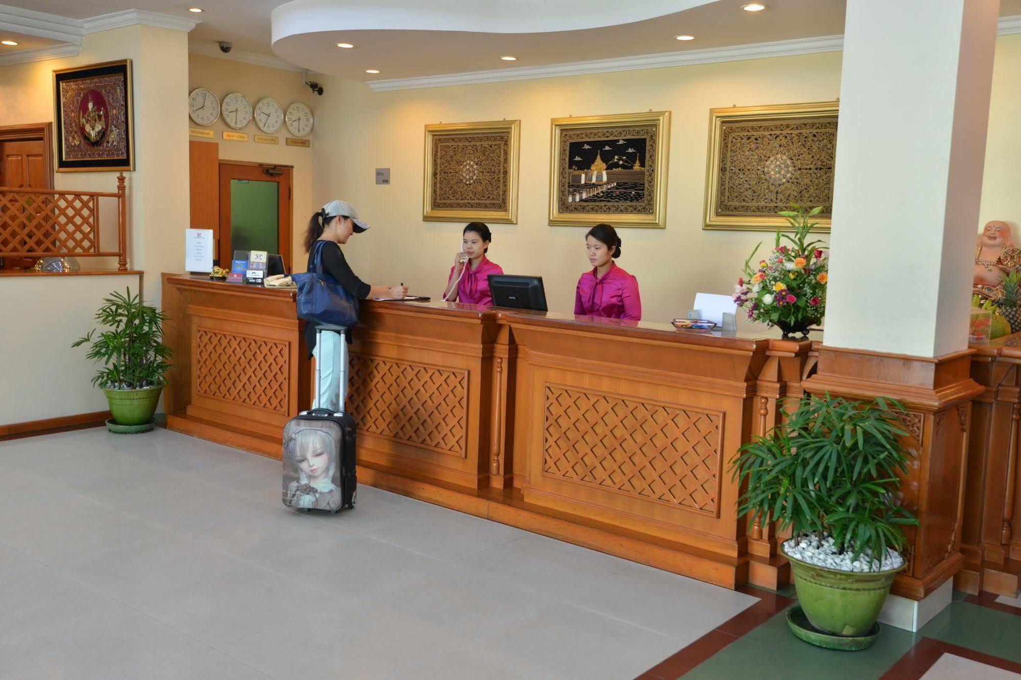 Grand Palace Hotel Rangun Zewnętrze zdjęcie